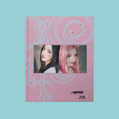 ITZY - MOTTO 12TH MINI ALBUM [PHOTOBOOK VER.]